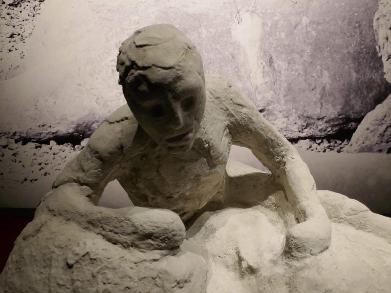Πομπηία: «Διαβάστηκε» το πρώτο γονιδίωμα ανθρώπου που πέθανε από την έκρηξη του Βεζούβιου