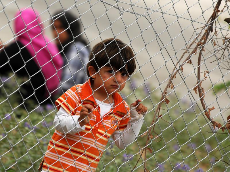 ΠΑΜΕ: Άμεσος απεγκλωβισμός των προσφύγων