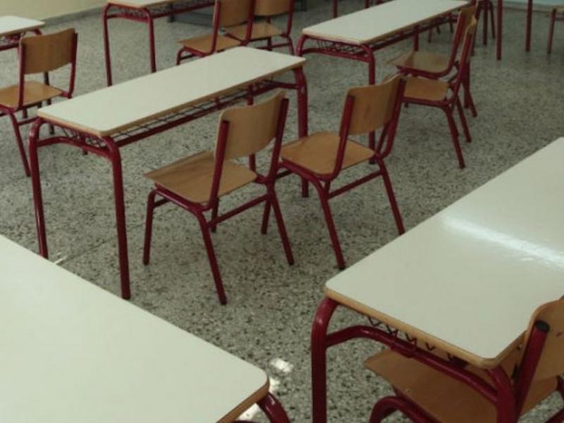 Θεσσαλονίκη: Έβαλαν συμμαθήτριά τους να γλείψει τουαλέτα του σχολείου
