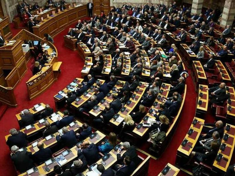 Βουλή: Ψηφίστηκε το νομοσχέδιο για την πολιτική προστασία