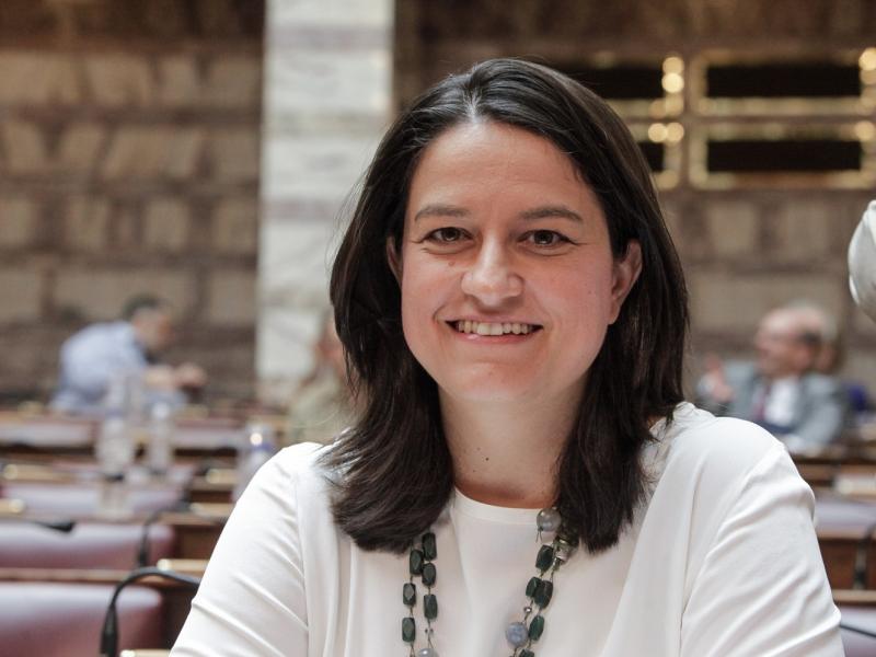 Συνάντηση γονέων με τη Ν. Κεραμέως για τον κορονοϊό