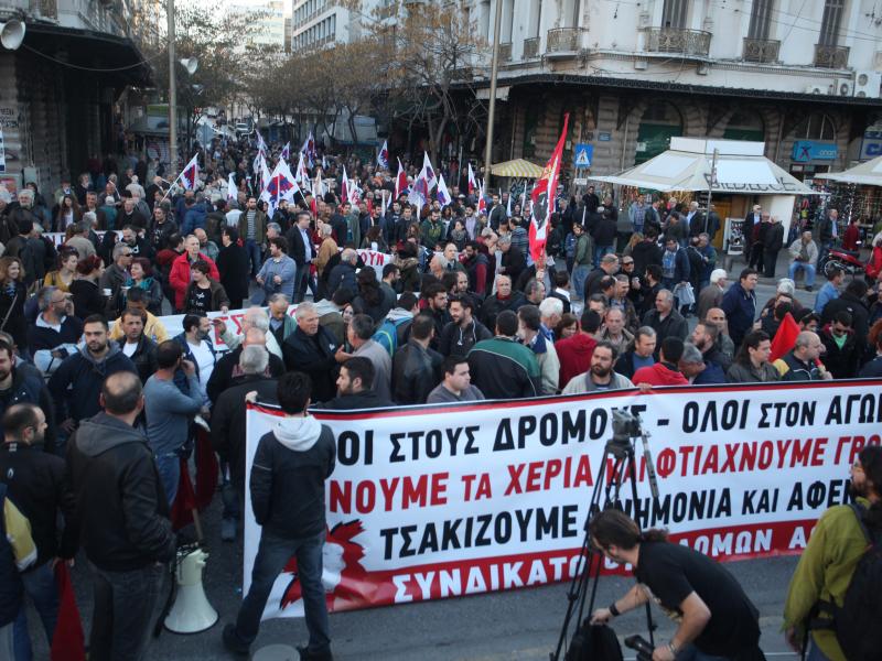 ΔΟΕ-ΟΙΕΛΕ: Δεν κάνουμε βήμα πίσω - Όλοι αύριο στα Προπύλαια