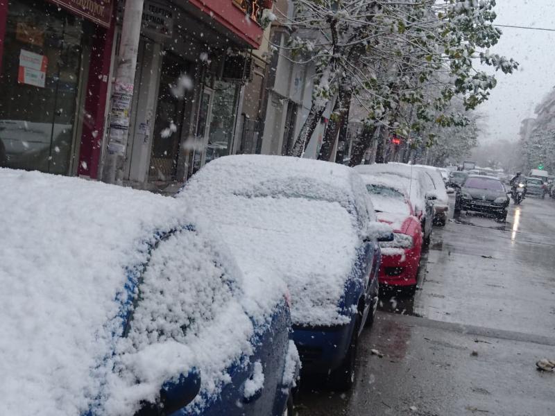 Τρίκαλα: Χιόνι στα ορεινά- Χωρίς προβλήματα οι μετακινήσεις	