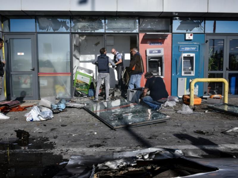 Ανατίναξαν ΑΤΜ τα ξημερώματα στο Περιστέρι