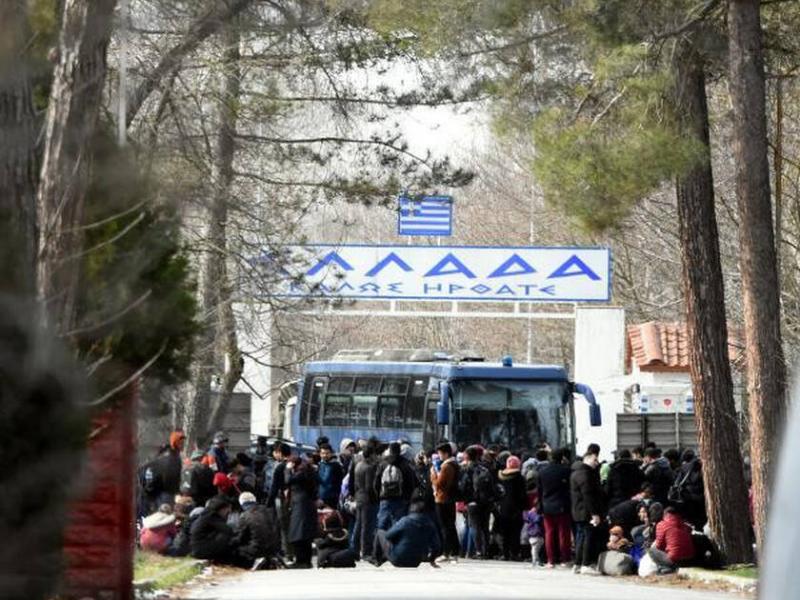 Κυβέρνηση: Αποτρέψαμε την είσοδο σε 26.532 πρόσφυγες - 218 συλλήψεις