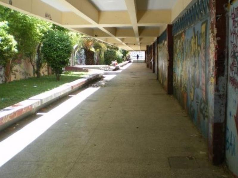 Ανησυχία εκπαιδευτικών: Κλείνουν σχολεία λόγω κορονοϊού, αλλά όχι τα συστεγαζόμενά τους 
