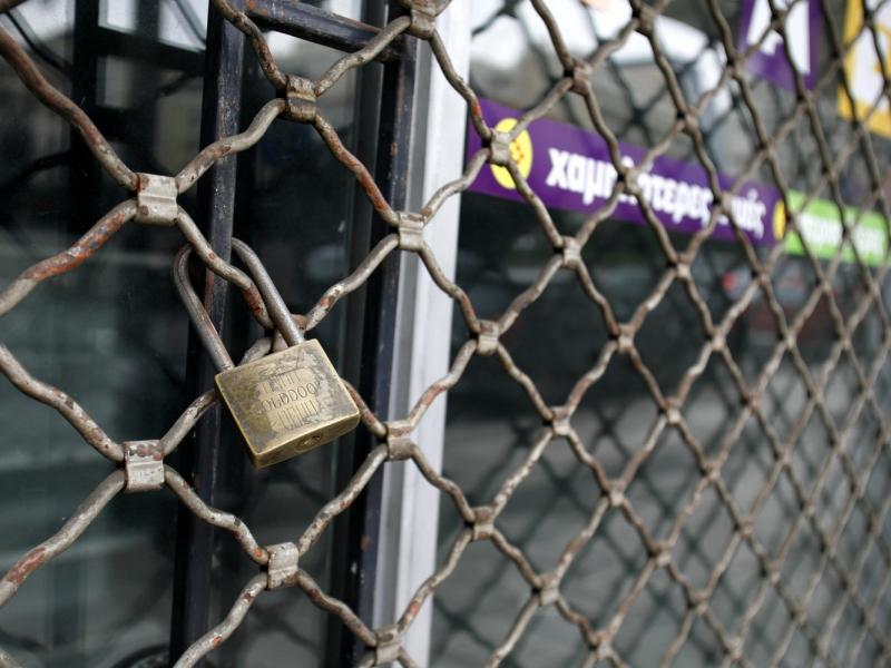 Τα καταστήματα που κλείνουν αύριο λόγω κορονοϊού