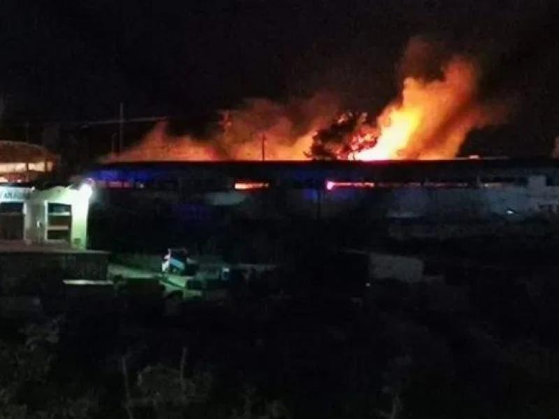 Εισαγγελική παρέμβαση για τους νεοναζί σε Έβρο και Λέσβο και τον εμπρησμό του «One Happy Family»