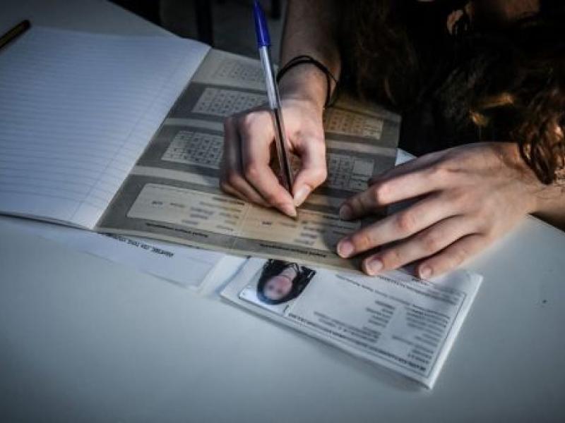 Πανελλήνιες: 82.159 οι εφετινοί υποψήφιοι από τα ΓΕΛ (με παλαιό και νέο σύστημα)