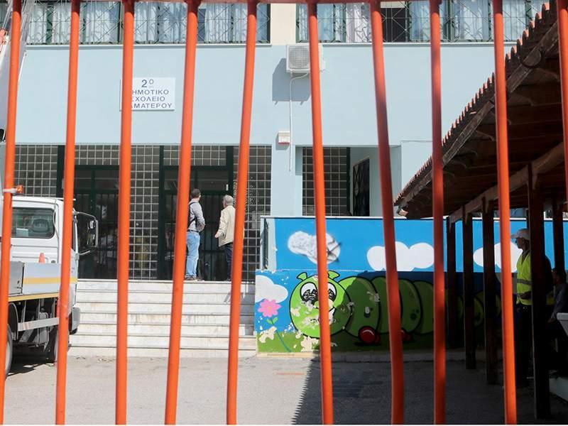 «Καμία ισχύ δεν έχουν οι προφορικές ή ανυπόγραφες εντολές του υπουργείου για υποχρεωτική παραμονή στα σχολεία»