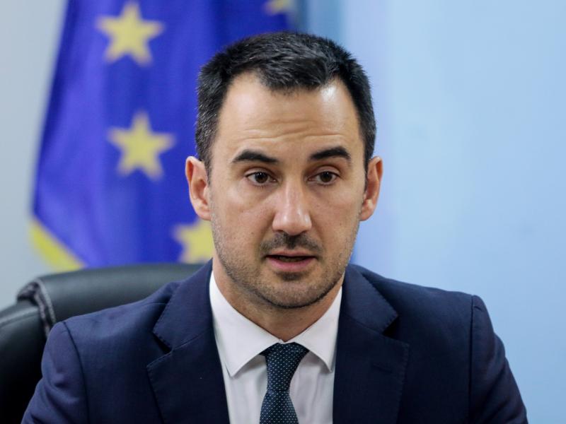 Χαρίτσης: Τα “ιδιωτικά” Πανεπιστήμια πρέπει να κλείσουν