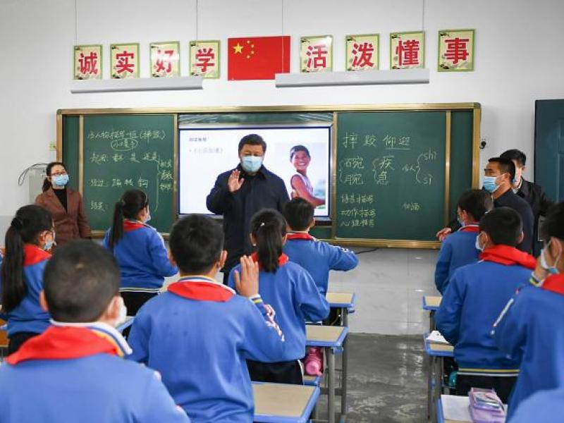 Κίνα: «Χωρίς φιλιά και αγκαλιές» η επιστροφή των μαθητών στο σχολείο