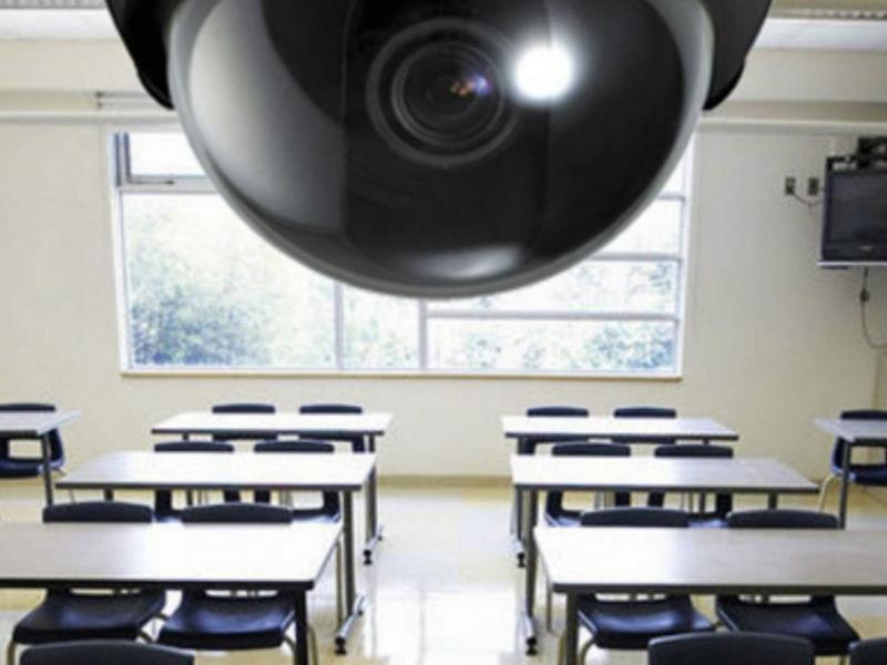 «Big Brother» στα σχολεία: Θέλουν να αντικαταστήσουν τους φύλακες με κάμερες...