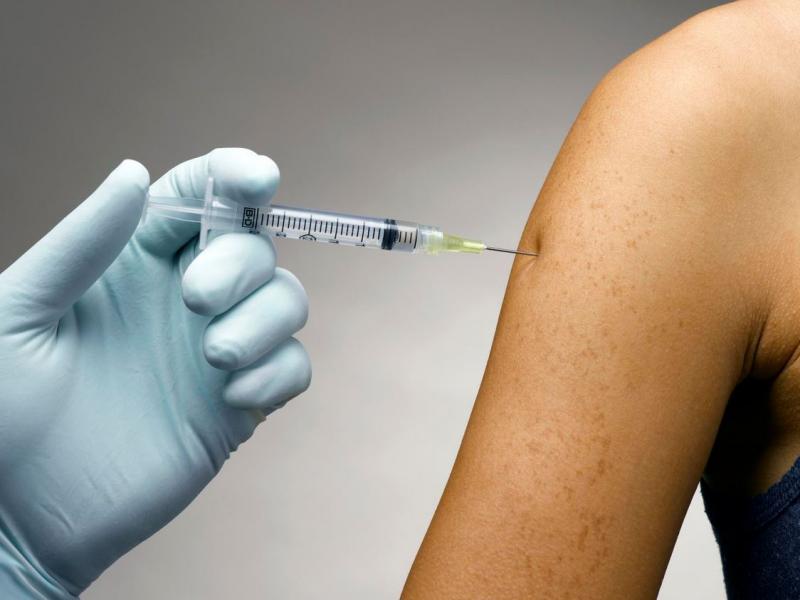 Κορονοϊός: Με 50% πιθανότητα επιτυχίας η δοκιμή του εμβολίου του Πανεπιστημίου της Οξφόρδης