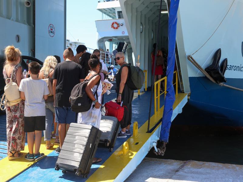 Μετακινήσεις στα νησιά: Όλα τα νέα μέτρα που ισχύουν από σήμερα