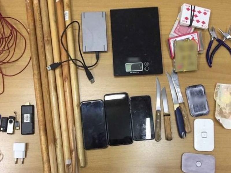 Φυλακές: Ρόπαλα, μαχαίρια και ναρκωτικά σε πτέρυγα όπου κρατούνται καταδικασθέντες για τρομοκρατία
