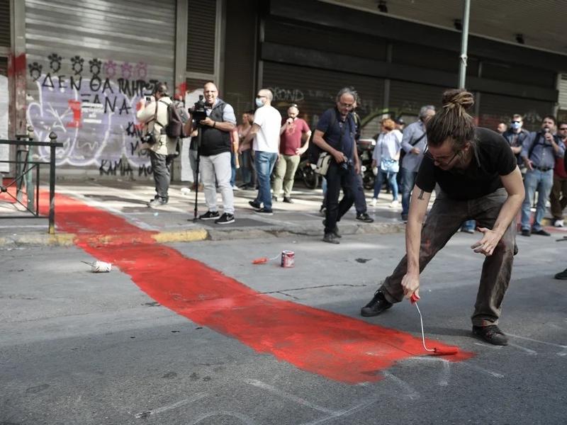 Κραυγή αγωνίας από εργαζόμενους στον τουρισμό: «Καλούμαστε να ζήσουμε με 9 ευρώ την ημέρα»