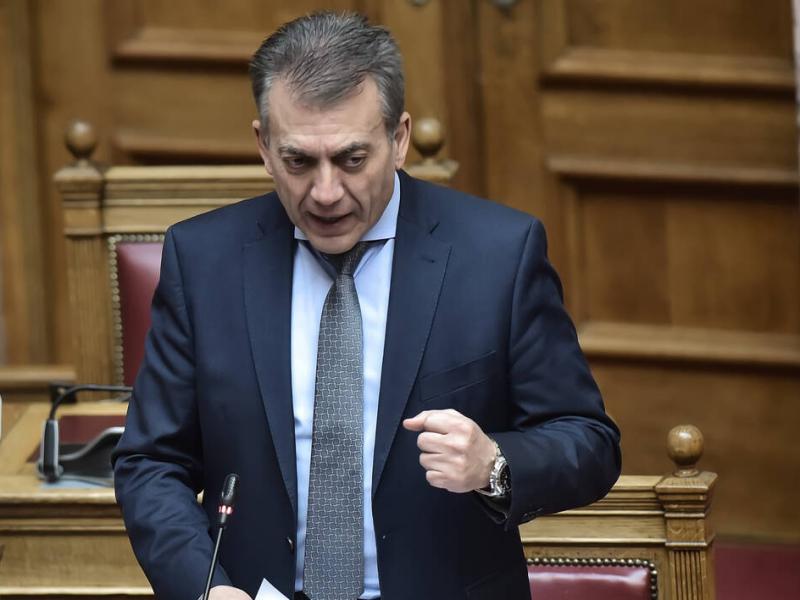 Βρούτσης: Δεν υπάρχει πλέον καθολική απαγόρευση των απολύσεων