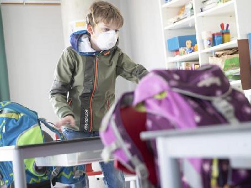 Κορονοϊός: Χρέος των επιστημόνων να απαιτήσουν λιγότερους μαθητές στις τάξεις από Σεπτέμβριο