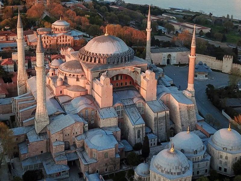 Ε.Ε.: Η μετατροπή της Αγίας Σοφίας σε τέμενος «δημιουργεί δυσπιστία» και «προωθεί τον διχασμό»