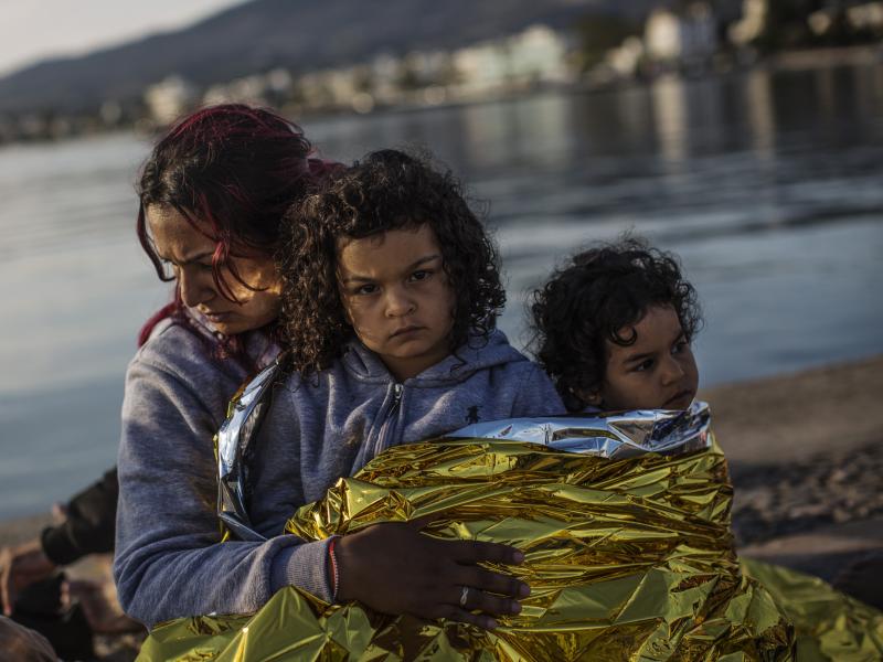 Πρωτοφανές: Η Εισαγγελία Μυτιλήνης άσκησε ποινική δίωξη σε 850 πρόσφυγες