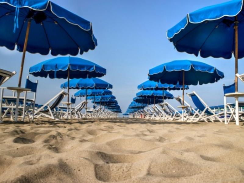 Επικαιροποίηση του Έκτακτου Δελτίου Επιδείνωσης Καιρού: Συνεχίζεται μέχρι τη Δευτέρα ο καύσωνας