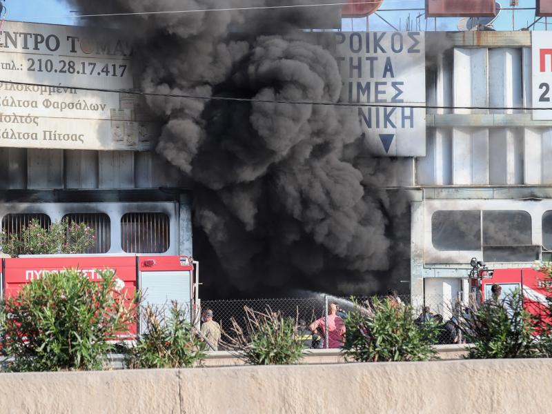 Φωτιά στη Μεταμόρφωση: Οδηγίες της Περιφέρειας Αττικής προς τους κατοίκους