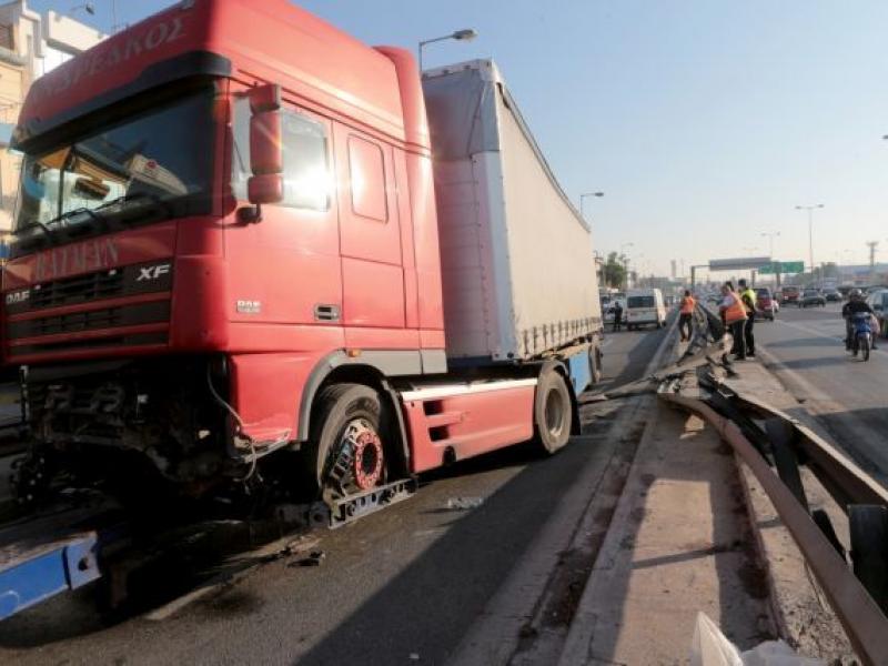 Αποκαθίσταται η κυκλοφορία στην εθνική οδό στο ύψος της Λυκόβρυσης