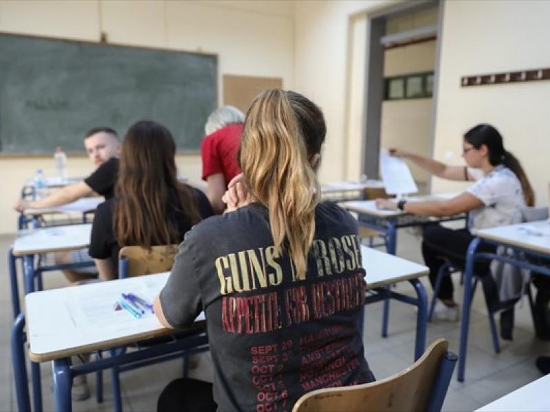 Πανελλήνιες 2021: Ξεκινούν σήμερα οι αιτήσεις συμμετοχής για τους υποψηφίους