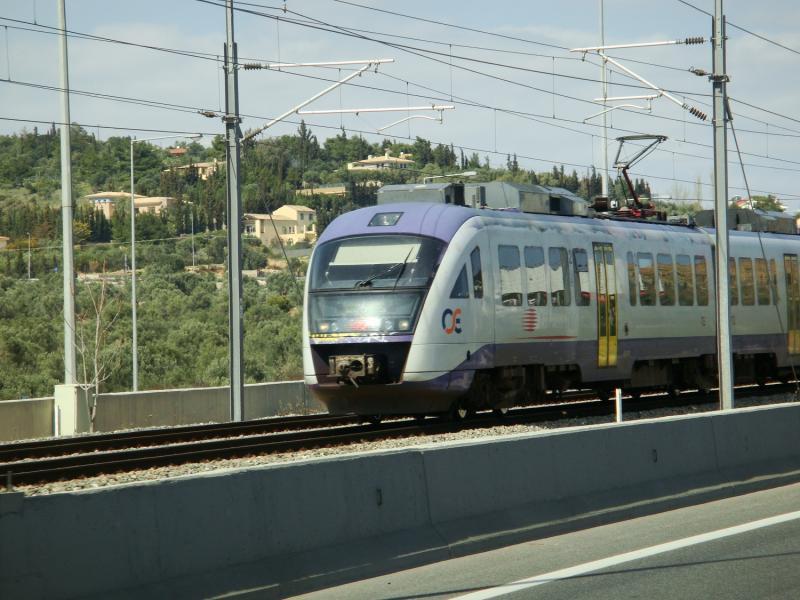 Συναγερμός στον ΟΣΕ: Έψαχναν απεγνωσμένα για 20 λεπτά αμαξοστοιχία στον σταθμό της Οινόης 