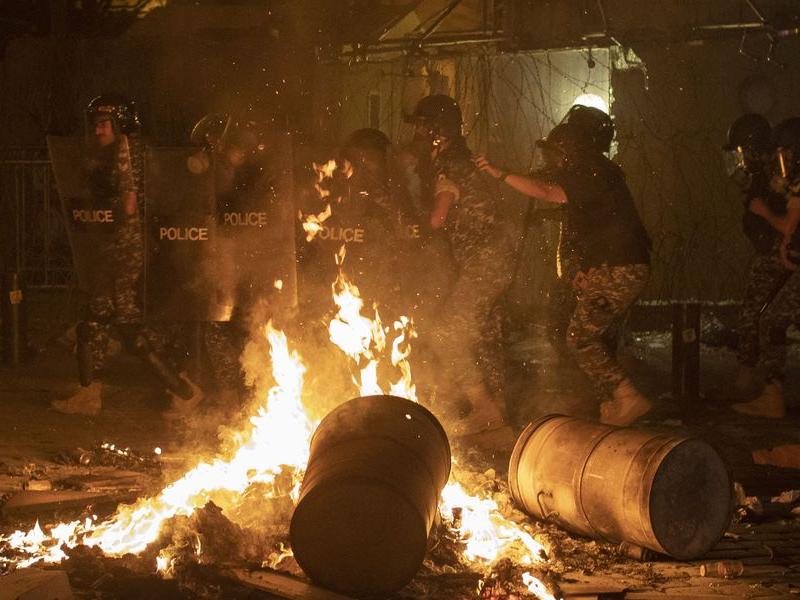 Λίβανος: Διαδηλώσεις οργής για την εθνική τραγωδία 