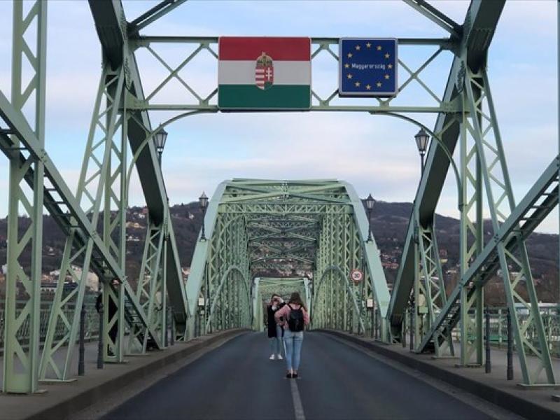 Βουδαπέστη: Επιτρέπεται η είσοδος μόνο σε τουρίστες από τρεις γειτονικές χώρες που έχουν αρνητικό τεστ για Covid-19