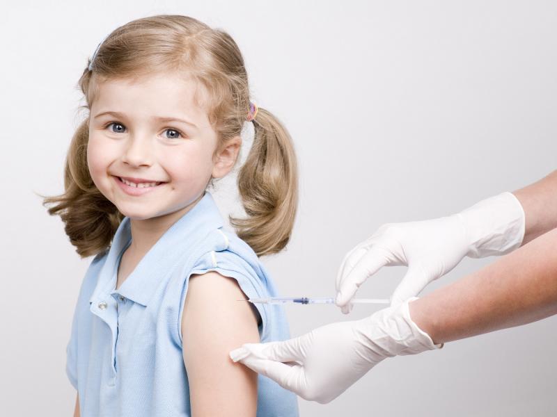Όλα όσα πρέπει να ξέρετε για τα εμβόλια γρίπης και πνευμονιόκοκκου