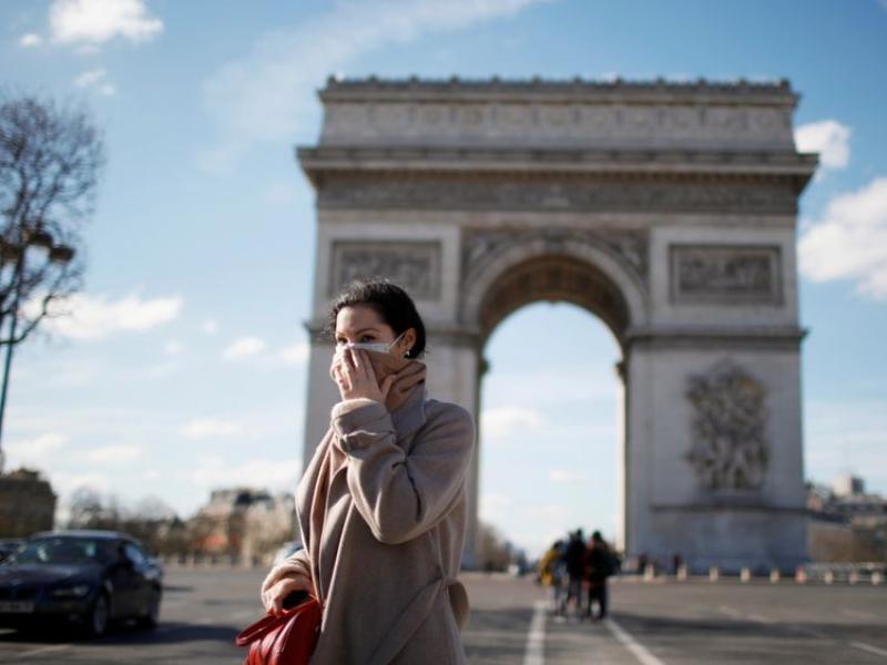 Γαλλία: Ο ημερήσιος αριθμός νέων κρουσμάτων μπορεί να ανέρχεται σε 100.000