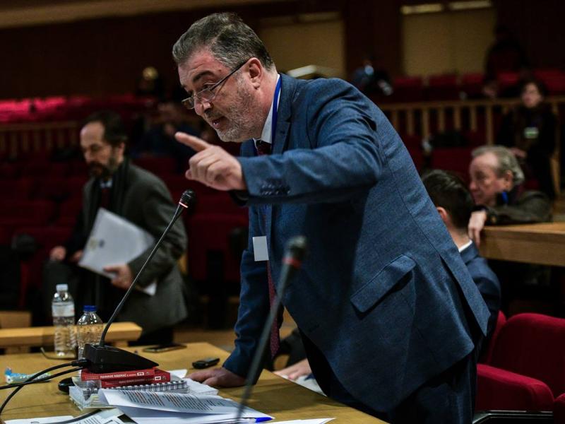 Απαγόρευση συναθροίσεων: Χωρίς εισήγηση της επιτροπής λοιμωξιολόγων