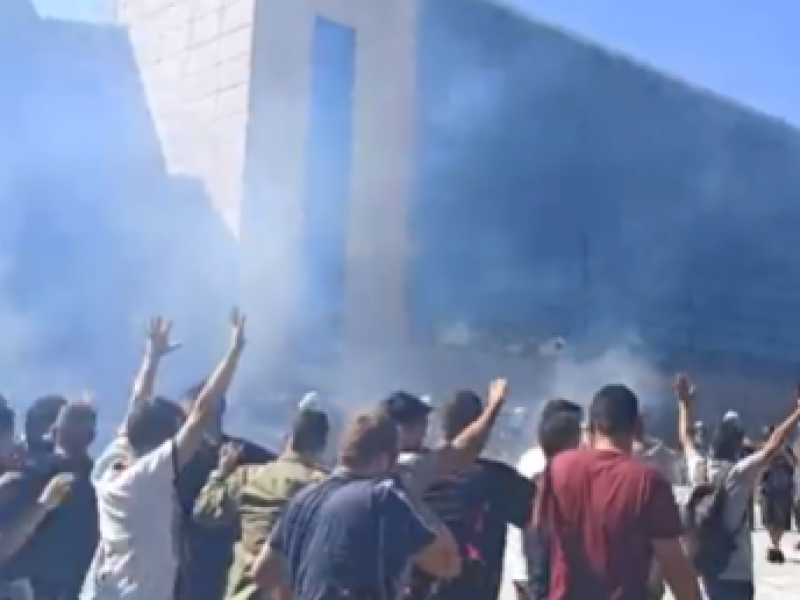 Σύλλογος Ροζα Ιμβριώτη και Σύλλογος Σωκράτης: Νέα διαμαρτυρία στο Υπ. Προστασίας Πολίτη για την αστυνομική καταστολή