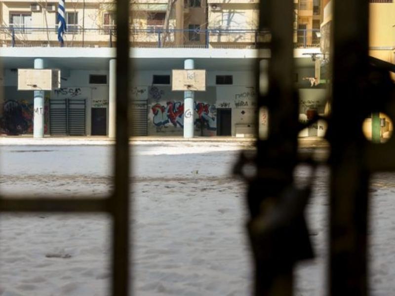 Κακοκαιρία στην Κρήτη: Μαθητές εγκλωβίστηκαν σε ιδιωτικό εκπαιδευτήριο