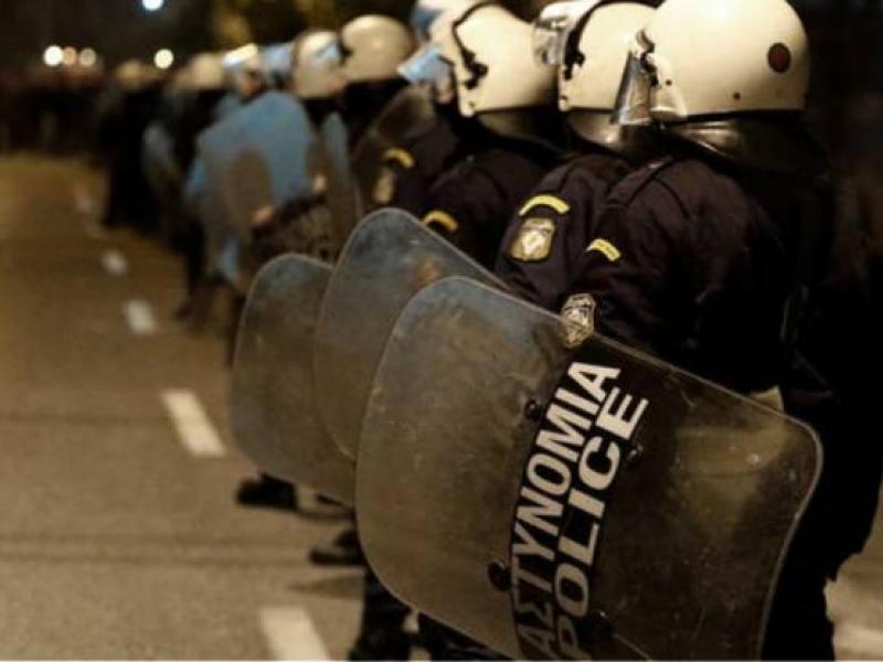 Πολυτεχνείο – Εκπαιδευτικοί Πέλλας για αστυνομική βία: «Ήταν τέτοια η μανία τους, που χτύπησαν αγωνιστές του Πολυτεχνείου»
