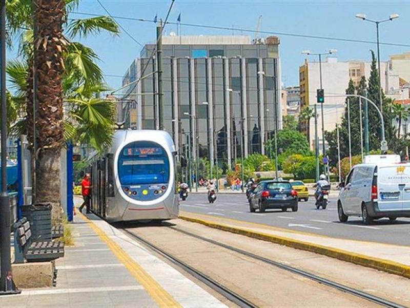 tram syntagma