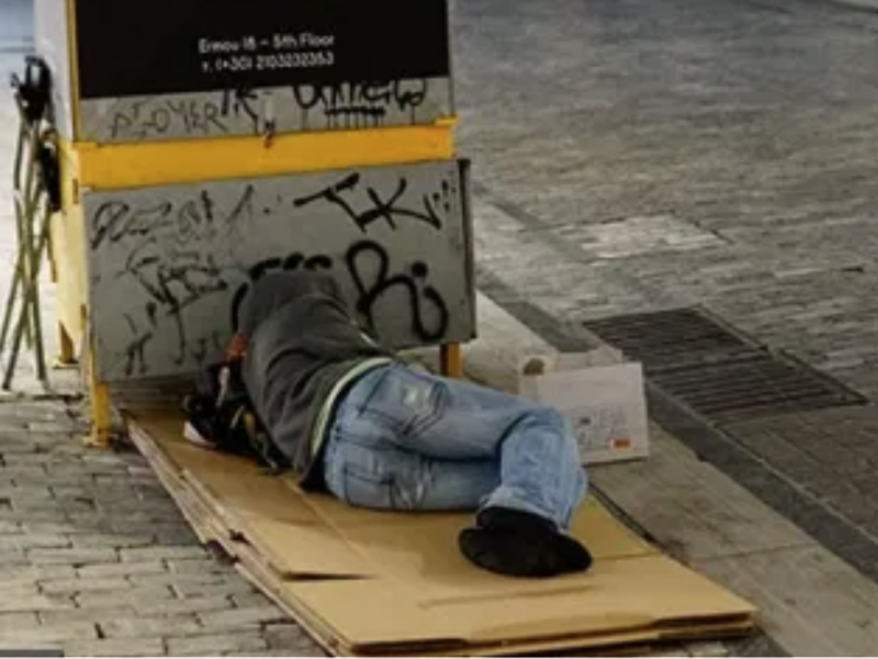 Στοιχεία σοκ: Σχεδόν 900.000 οι άστεγοι στην Ευρώπη