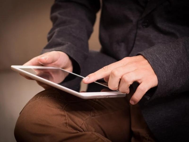 Τηλεκπαίδευση: Την Τρίτη θα «πέσει» το WebEx - Διακοπές στη σύνδεση εκπαιδευτικών