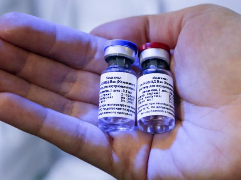 Γερμανία: Το εμβόλιο κόλλησε στην έλλειψη τροφοδοσίας και προσωπικού