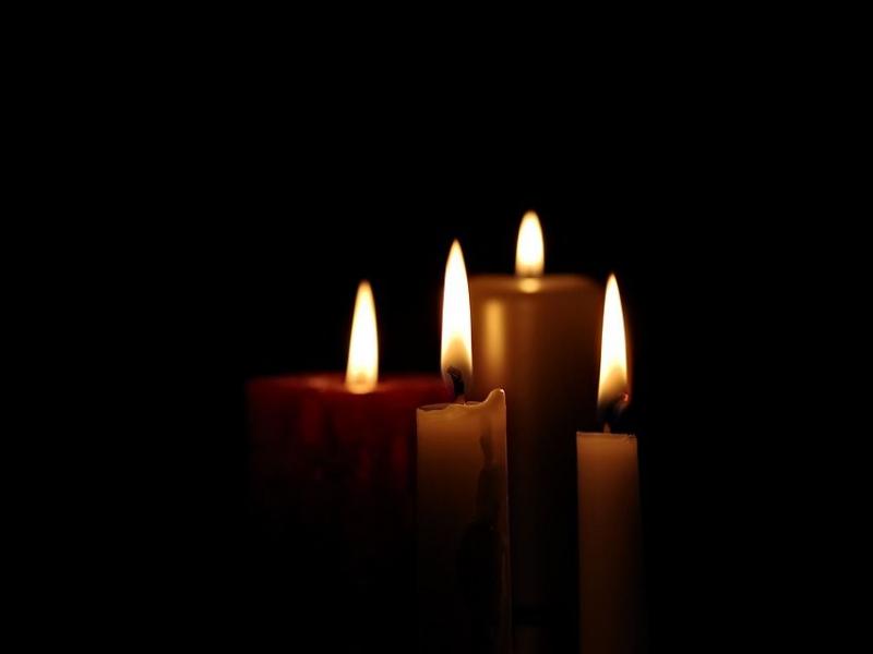 κεριά, θάνατος, θλίψη