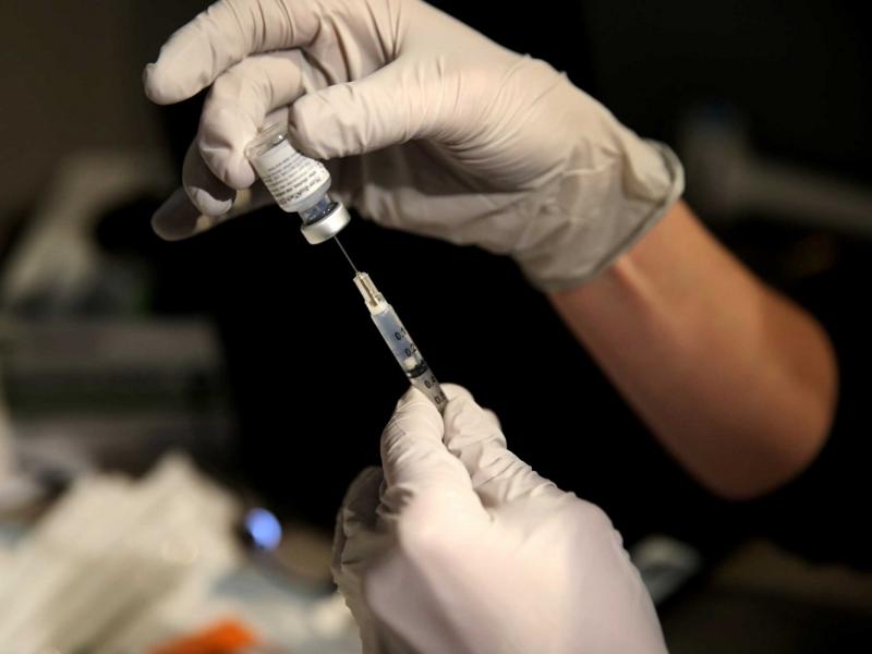 Koρονοϊός: Ανοίγουν σήμερα τα ραντεβού για την 3η δόση εμβολίου