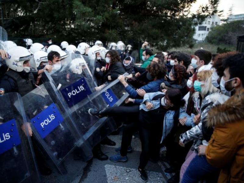 Φοιτητές-Τουρκία: Διαδηλώσεις-συλλήψεις για το διορισμό του πρύτανη