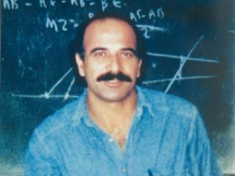 Νίκος Τεμπονέρας, ο καθηγητής που συνεχίζει να διδάσκει!