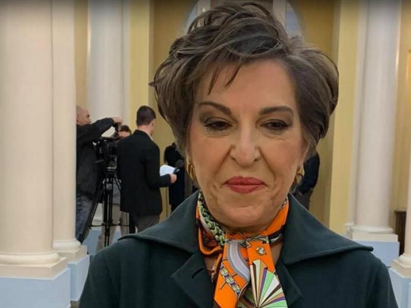 Μάνδρου: Τι δουλειά είχαν τα παιδιά στο σπίτι του Λιγνάδη; Γονείς δεν είχαν;