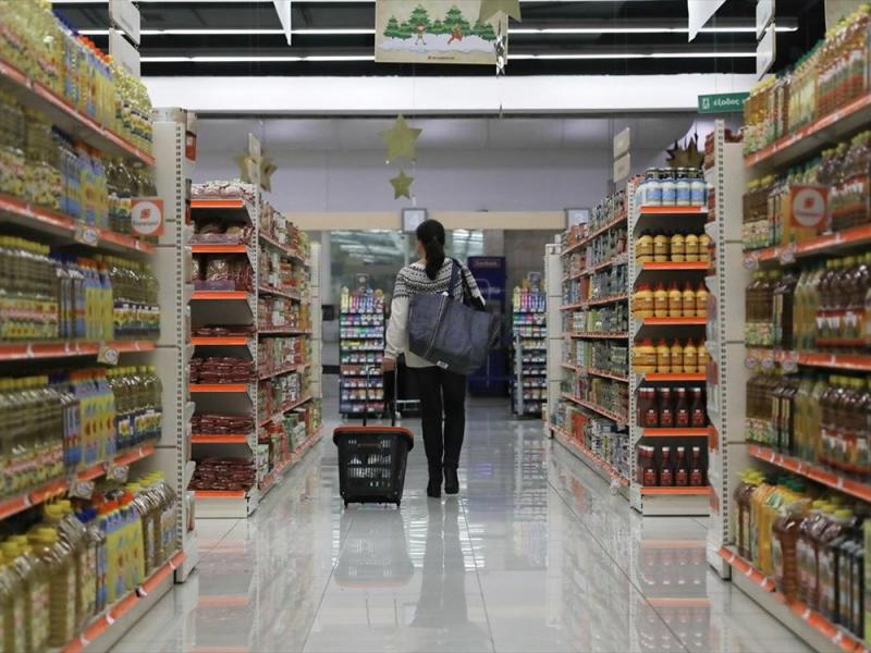 Η ακρίβεια τσακίζει την κοινωνία 