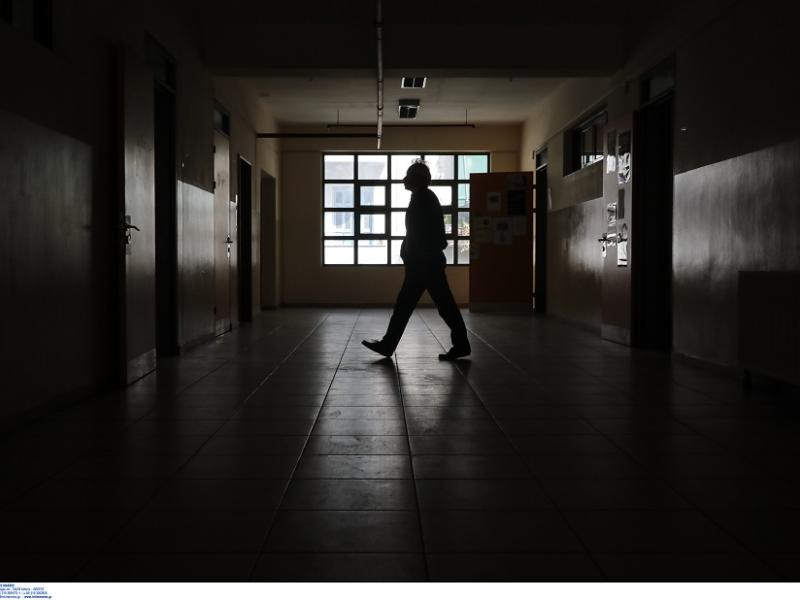 «Οι μισθοί των εκπαιδευτικών στην Ελλάδα παρουσιάζουν τις μεγαλύτερες απώλειες»