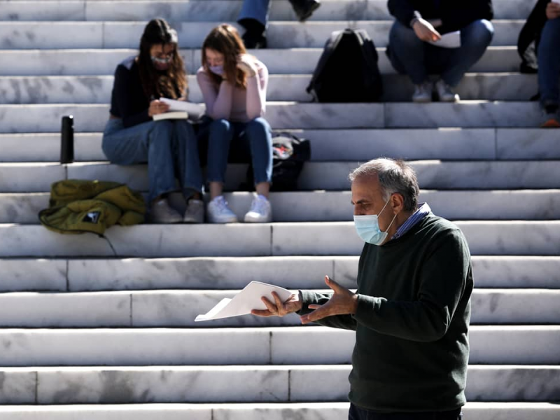 Τελειόφοιτοι Χημικοί Μηχανικοί: Πλήρης αδρανοποίηση των διπλωματικών μας